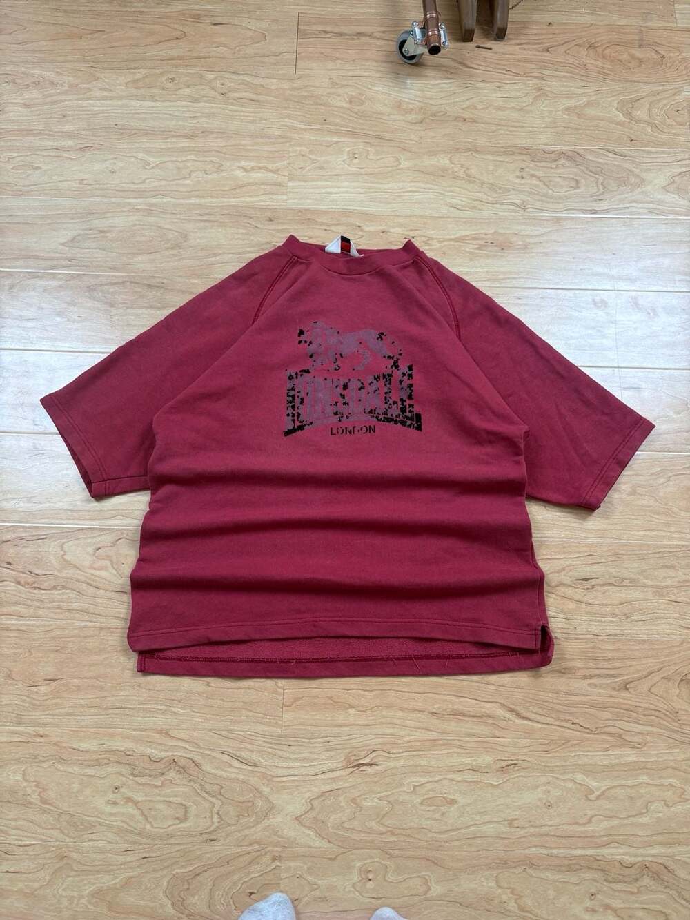 Vintage Lonsdale London Short Sleeve Raglan Fleece Sweatshirt in Burgundy